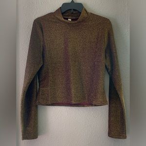 NWOT Women’s/Femme long sleeve, mock-turtleneck crop top, metallic shine ✨